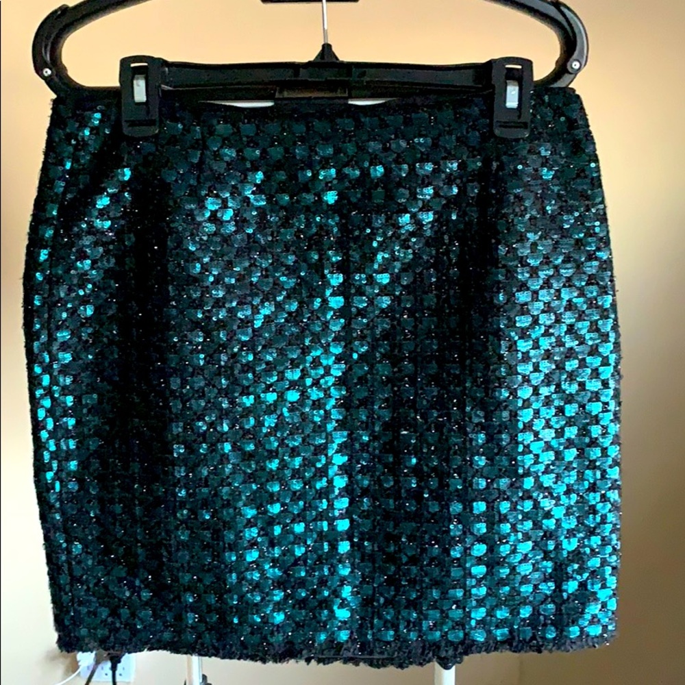 🌻Elie Tahari mini skirt tweed beaded teal color